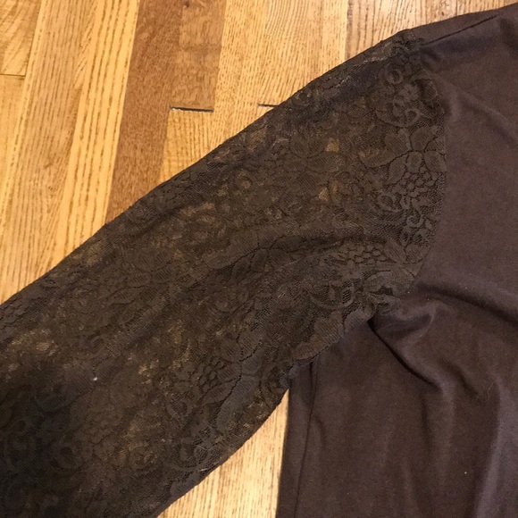 Lacey shirt - Picture 2 of 3